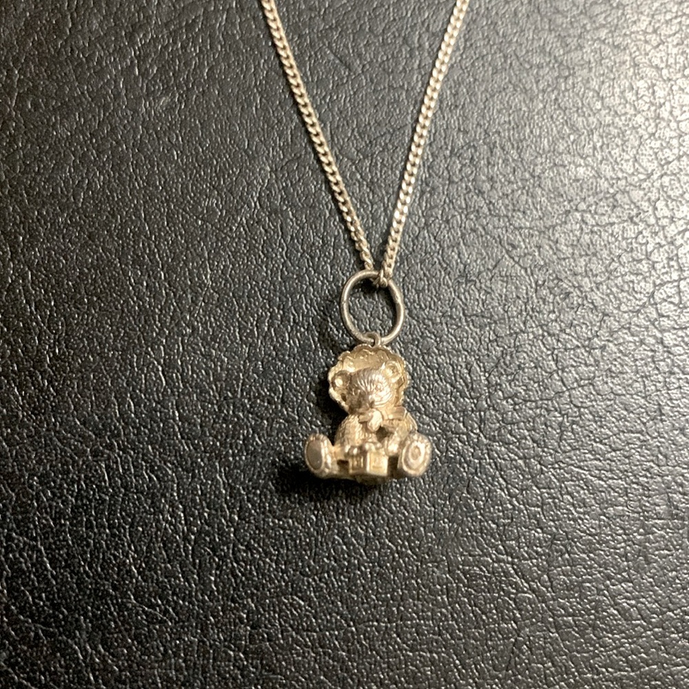 Sterling Silver .925 Cherish Teddies 3D pendant necklace .14g